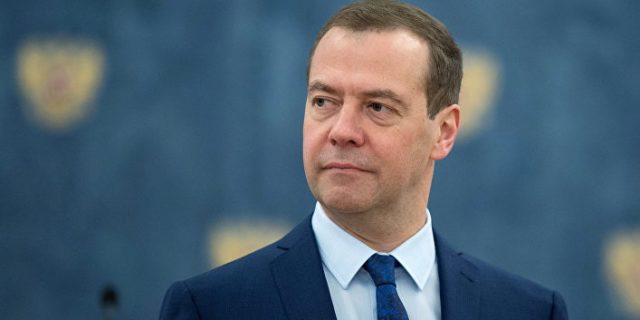 Медведев рассказал о продлении продэмбарго до конца 2018 года